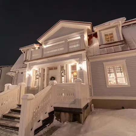 فيلة Arctic Dream